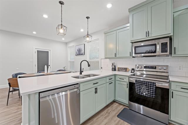 Building Photo - 1530 E Cannon St