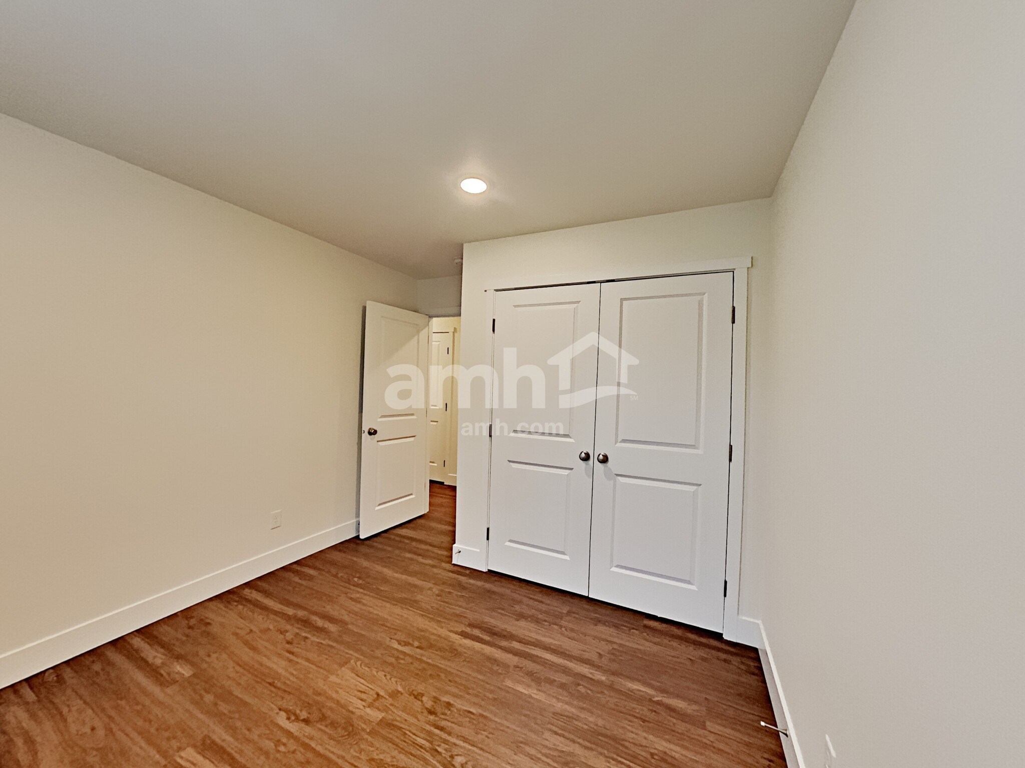 Building Photo - 32971 Lookout Ln