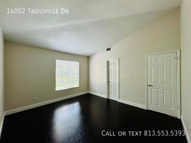 Building Photo - 14002 Trouville Dr