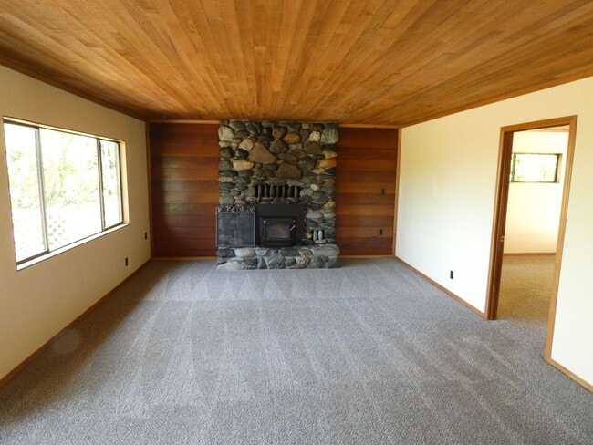 Building Photo - 71- Sagahlie Trail - West End Country Living