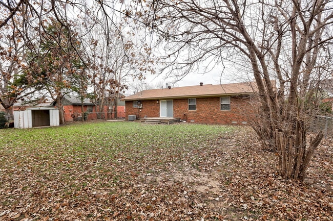 Building Photo - 1318 Glenwood St