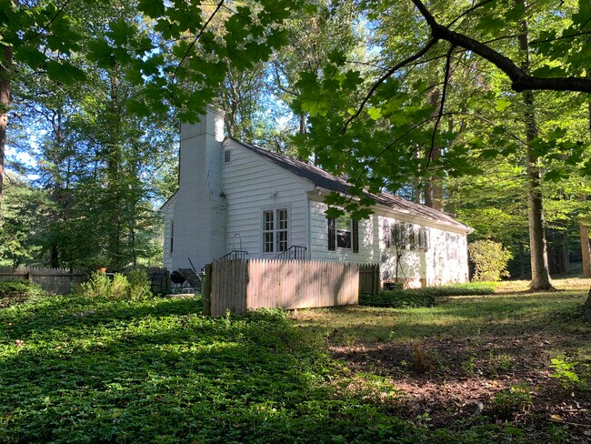 Southwestern exposure - 5 Cliffholme Rd