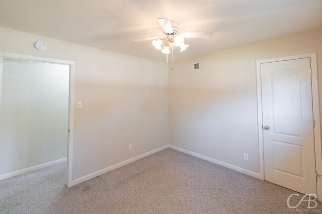 Building Photo - For  Lease
