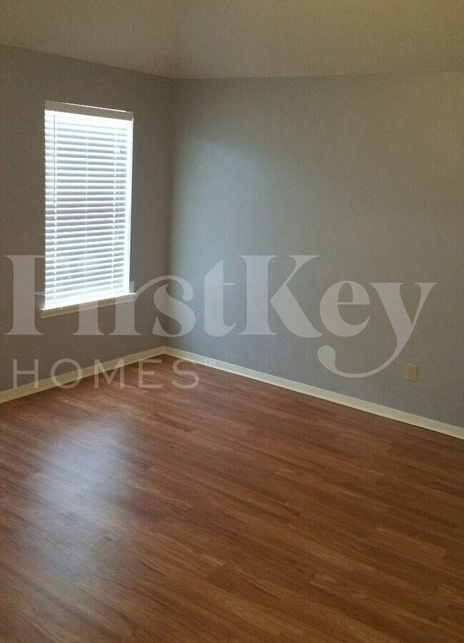 Building Photo - 13322 Gendley Dr