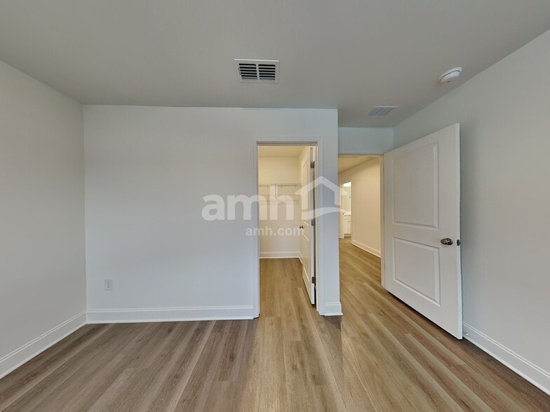 Building Photo - 1419 Aquamarine Dr