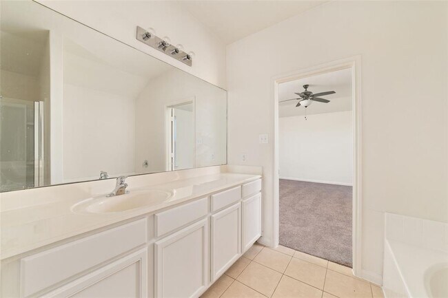 Building Photo - 1531 Loose Stone Dr