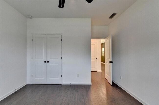 Building Photo - 5650 Bergeson Wy