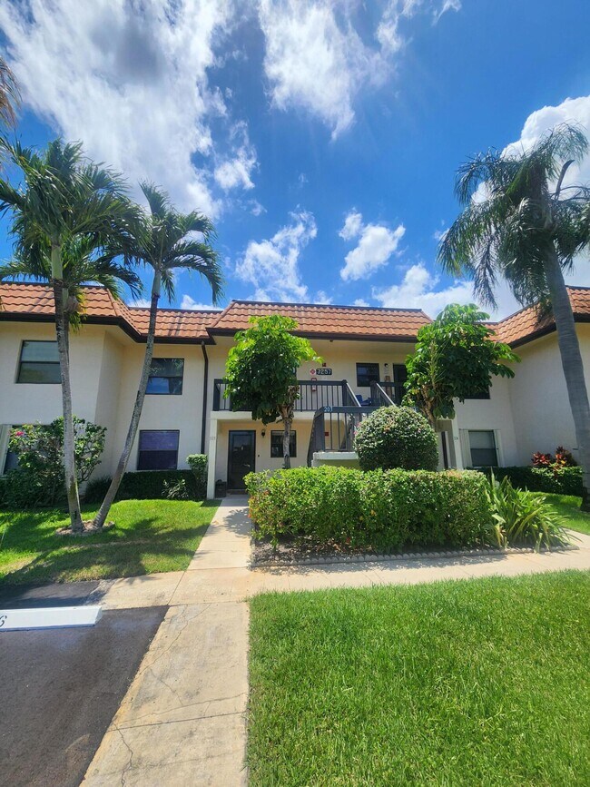 Building Photo - 7257 Golf Colony Ct