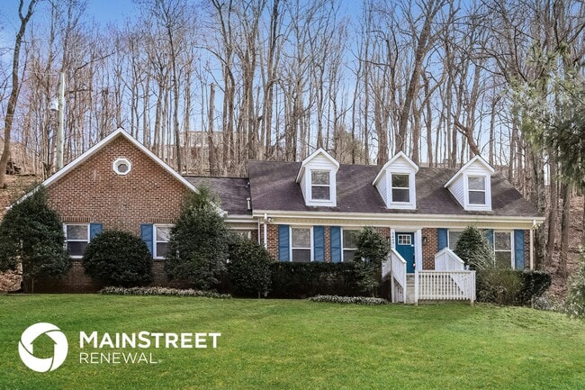 Building Photo - 5849 Beauregard Dr