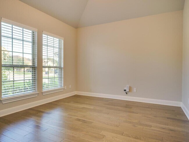 Building Photo - 2905 Coral Valley Dr