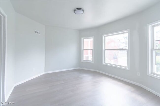 Building Photo - 11001 Ashbury Ave