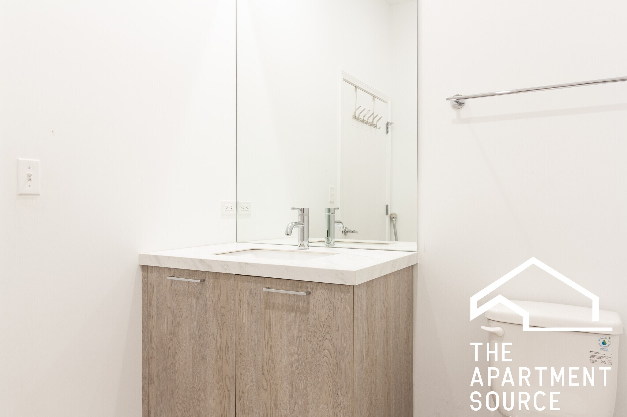 Building Photo - 42 E 26th St