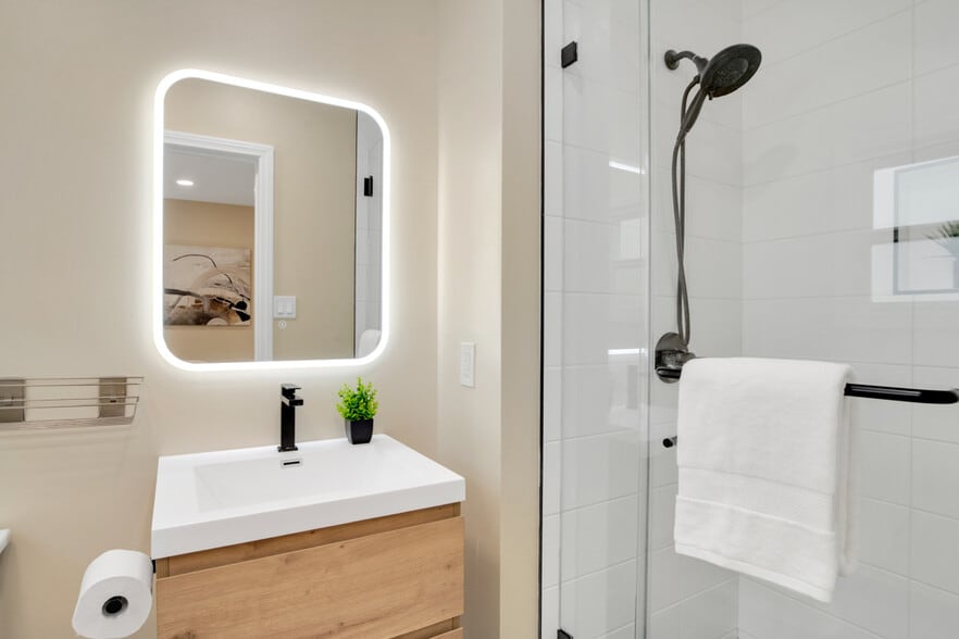 Bathroom 2 - 2148 Prosser Ave