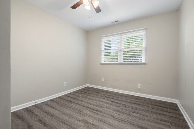 Building Photo - Single Family Home- Walking Distance to NC...