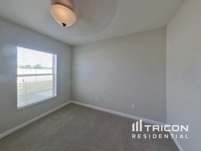 Building Photo - 1132 Hill Flower Dr