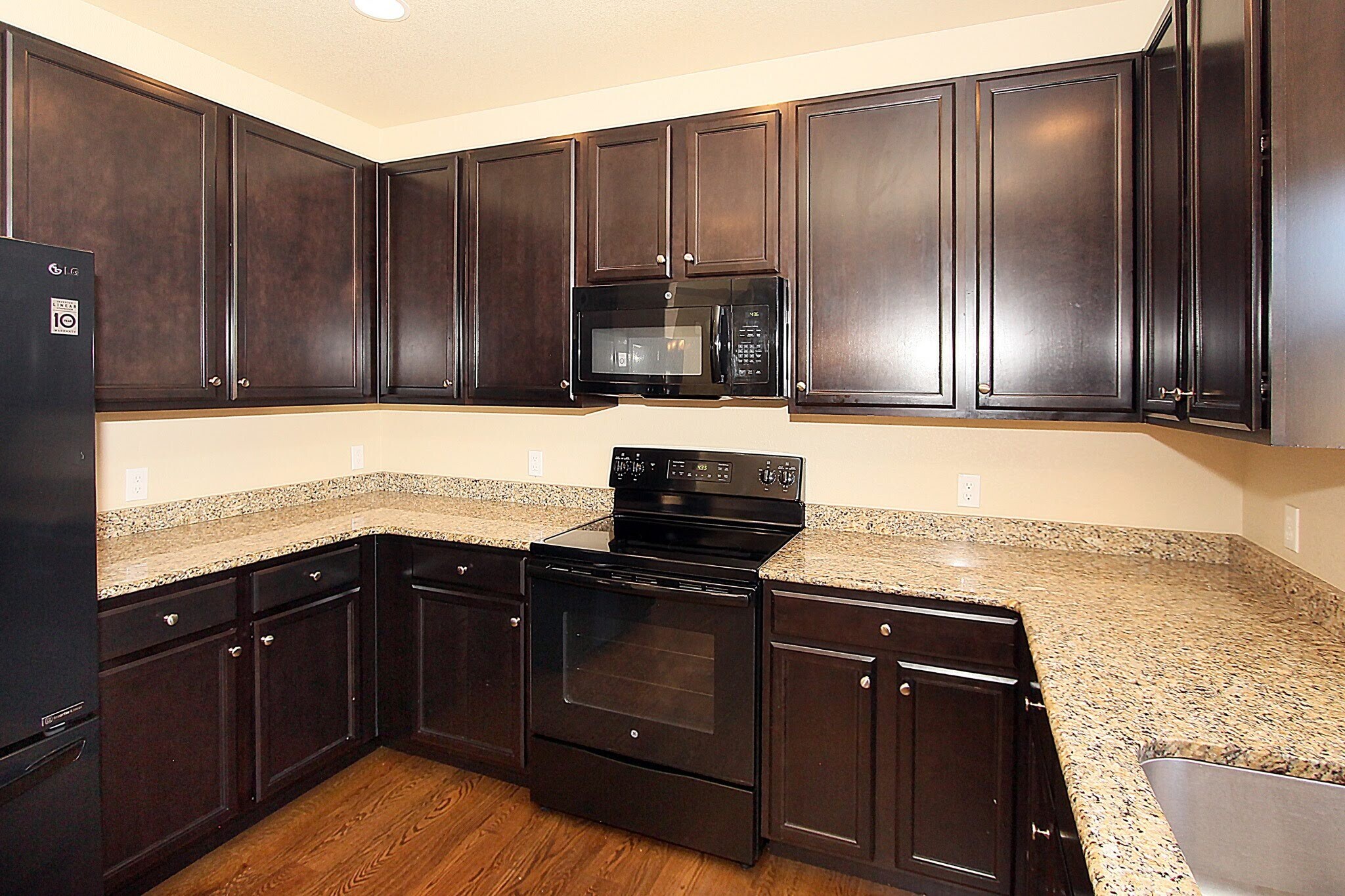 Kitchen - 7766 Wagonwood Place