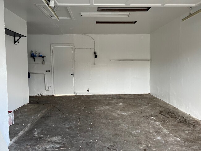 Building Photo - 1306 Scarborough Ln