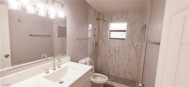 Building Photo - 930 SW 34th St