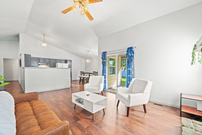 Building Photo - 8209 Parsley Ln