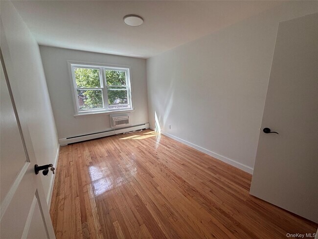 Building Photo - 71-34 Kissena Blvd