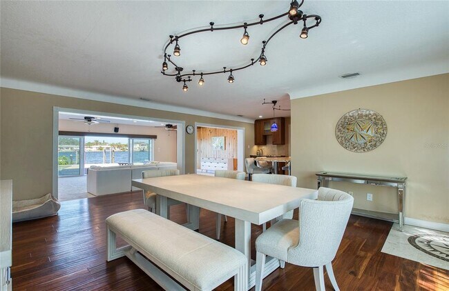 Building Photo - 4222 Miller Dr