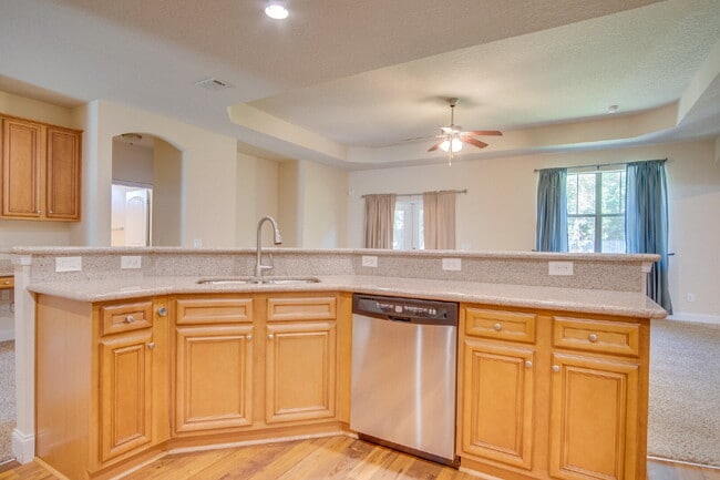 Building Photo - Hickory Hill Rental with Granite Counters,...