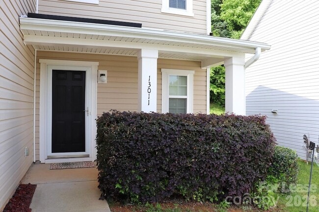Building Photo - 13011 Lake Erie Ln