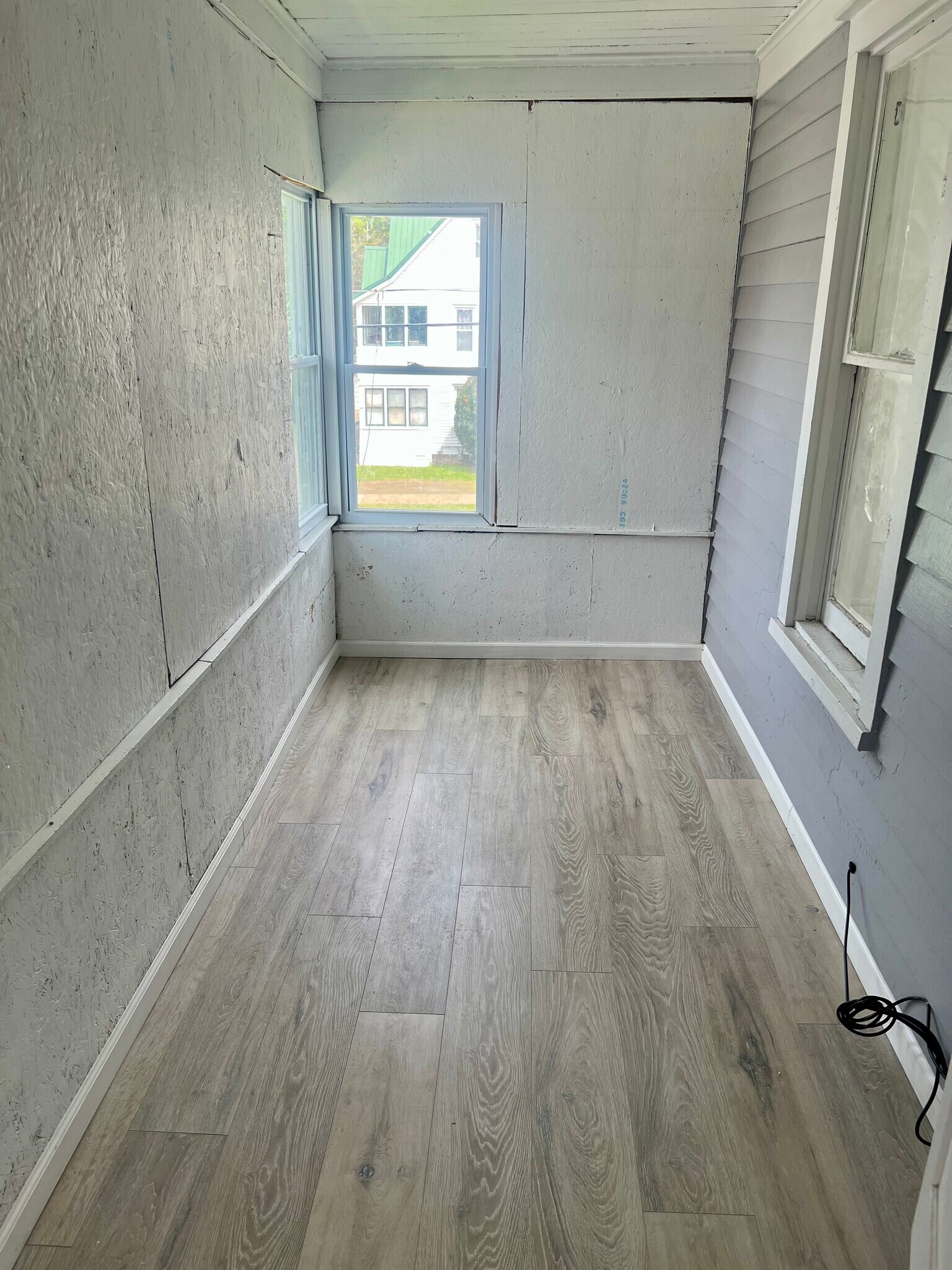 Another porch off of the living room - 28 7th Ave