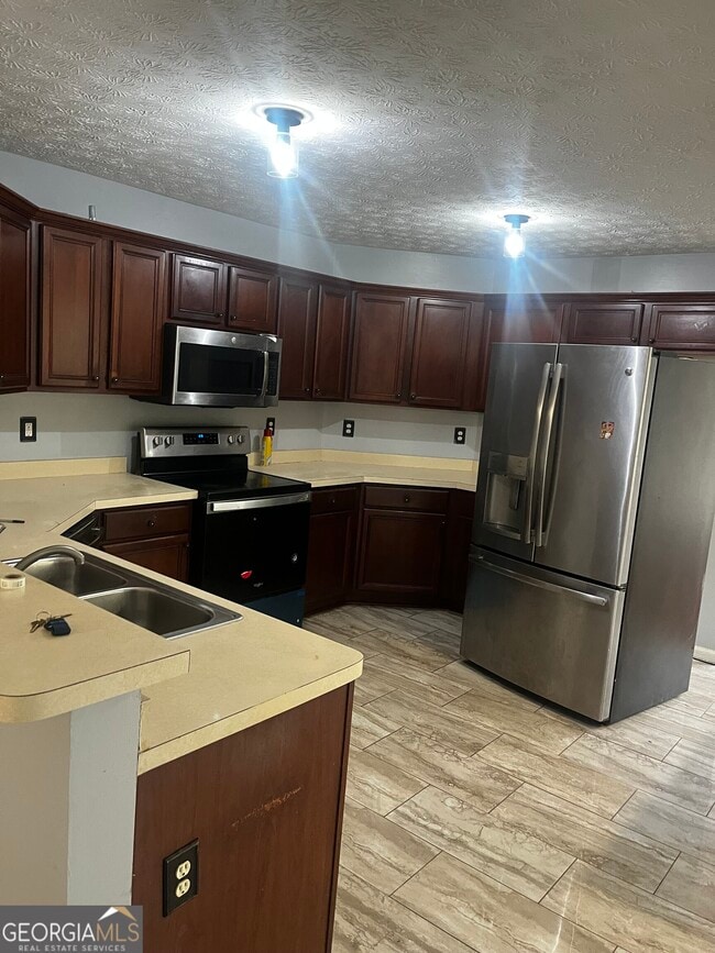 Building Photo - 6675 Princeton Park Ct