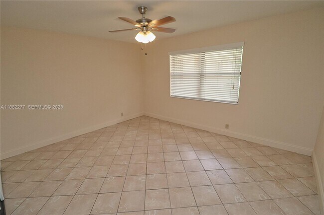 Building Photo - 278 SW 7th St