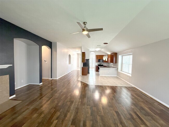 Building Photo - 2414 Alcove Foster Ct