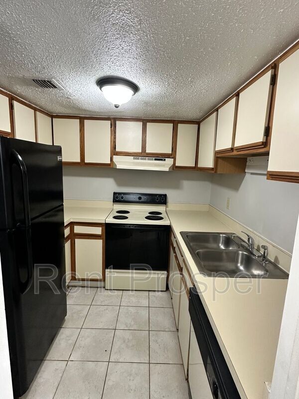 Building Photo - 4153 S Semoran Blvd