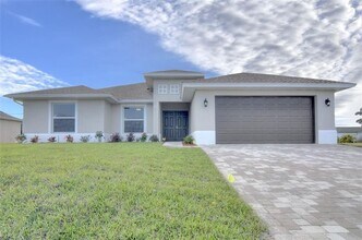 Building Photo - Stunning  3 bedroom 2 bathroom single family home.