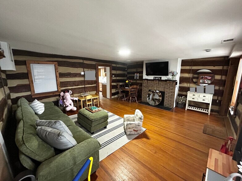 Living Room - 21 W Main St