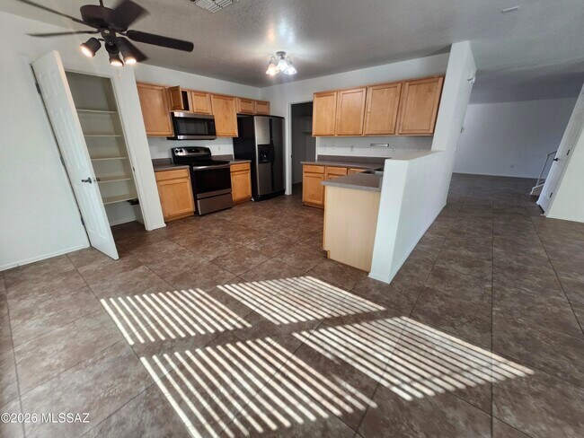 Building Photo - 13697 E Oxmoor Valley Dr