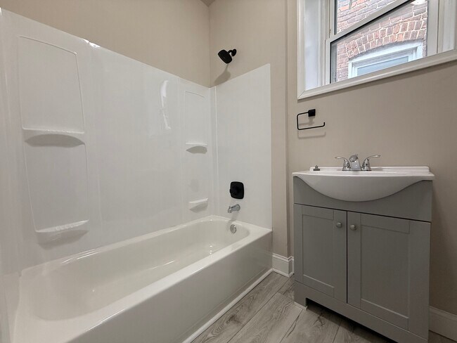 Building Photo - 2702 Greenmount Ave