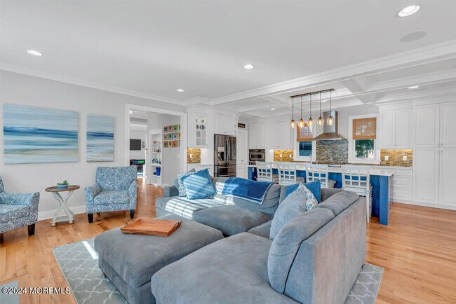 Building Photo - 300 Salem Ave