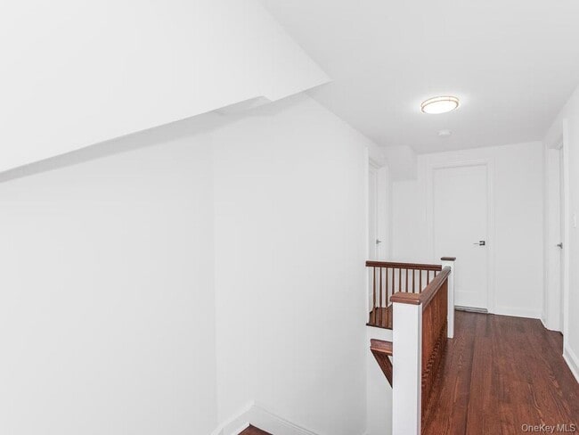 Building Photo - 70 Normandy Rd