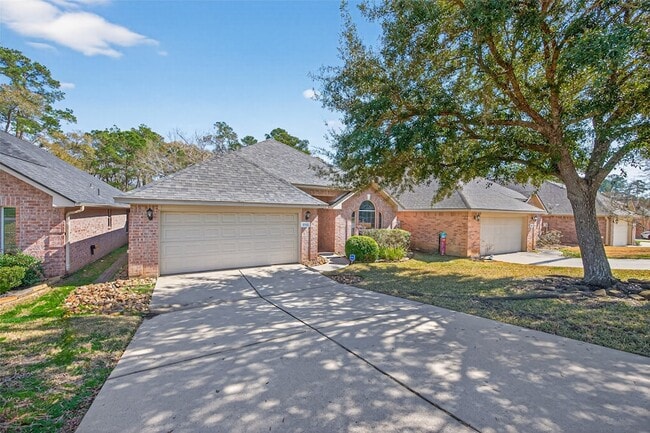 Building Photo - 10542 Parkside Dr