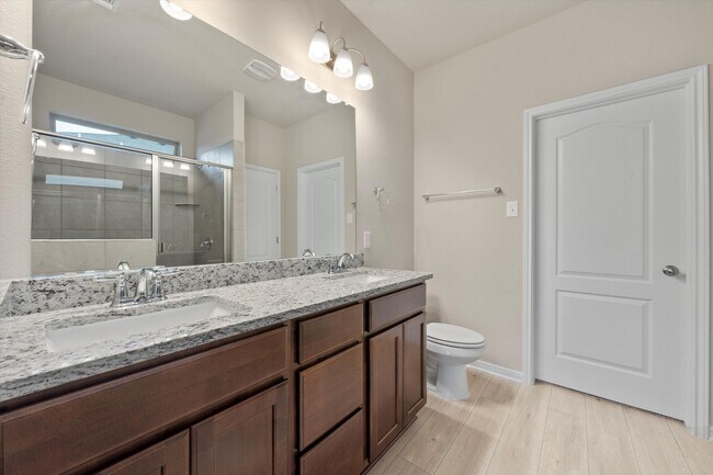 Building Photo - AVAILABLE NOW! Beautiful 3 Bedroom Home Located in Temple, Texas!