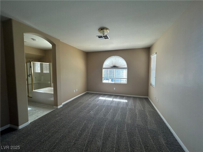 Building Photo - 157 Lakewood Garden Dr