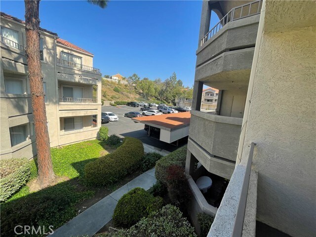 Building Photo - 1020 La Terraza Cir