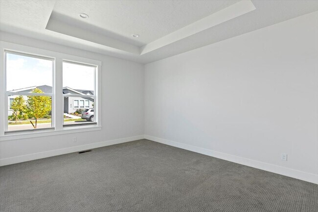 Building Photo - 8283 W Shams Ln