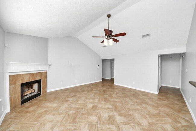 Building Photo - 13503 Sherman Oaks Dr