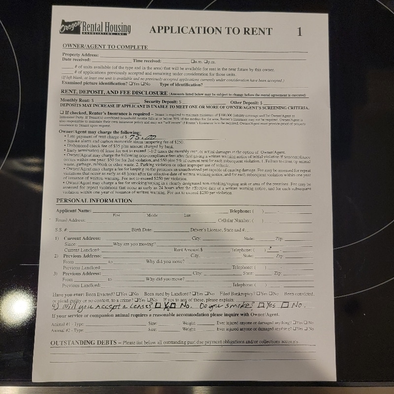 Building Photo - 338 SE Jackson St