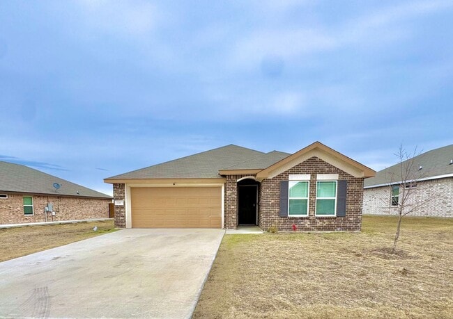 Beautiful newer home features 3 Bedrooms, 2.25 Baths, 2 Car Garage, Granite and More! - Beautiful newer home features  3 Bedrooms, 2.25 Baths, 2 Car Garage, Granite and More!