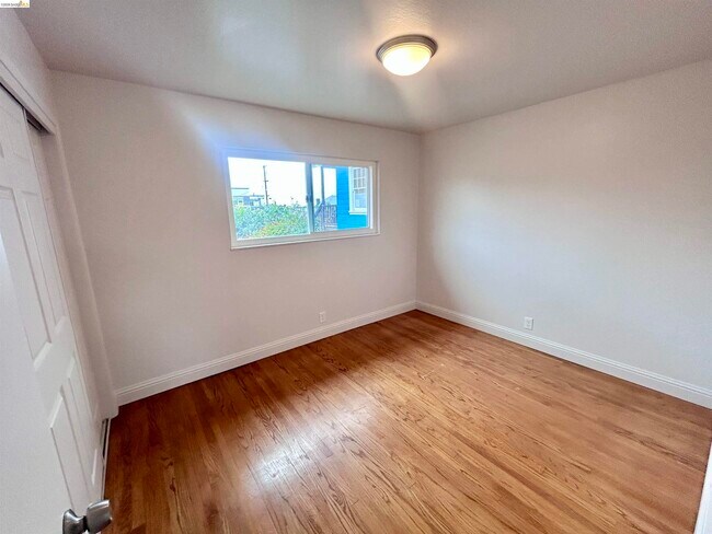 Building Photo - 3144 61st Ave