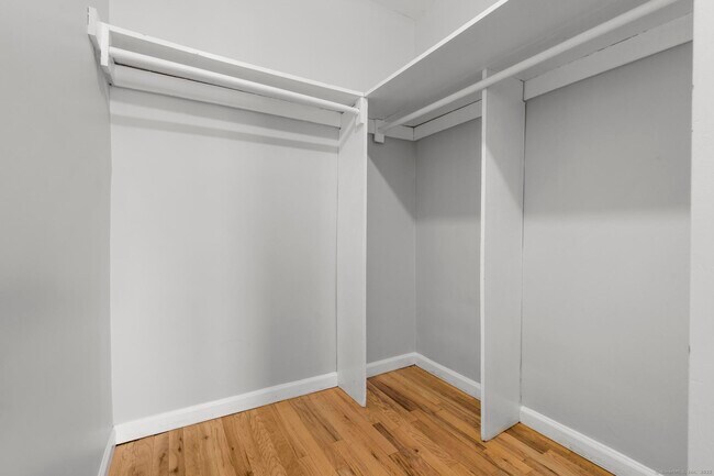 Building Photo - 125 Prospect St