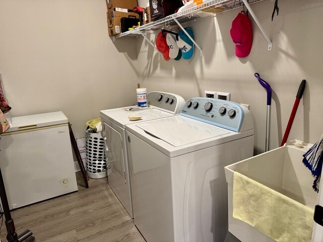 Building Photo - 176 Arazzo Wy