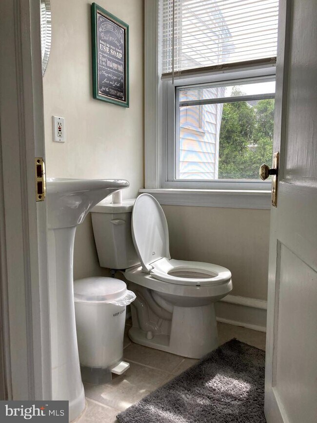 Building Photo - 219 Williams Rd